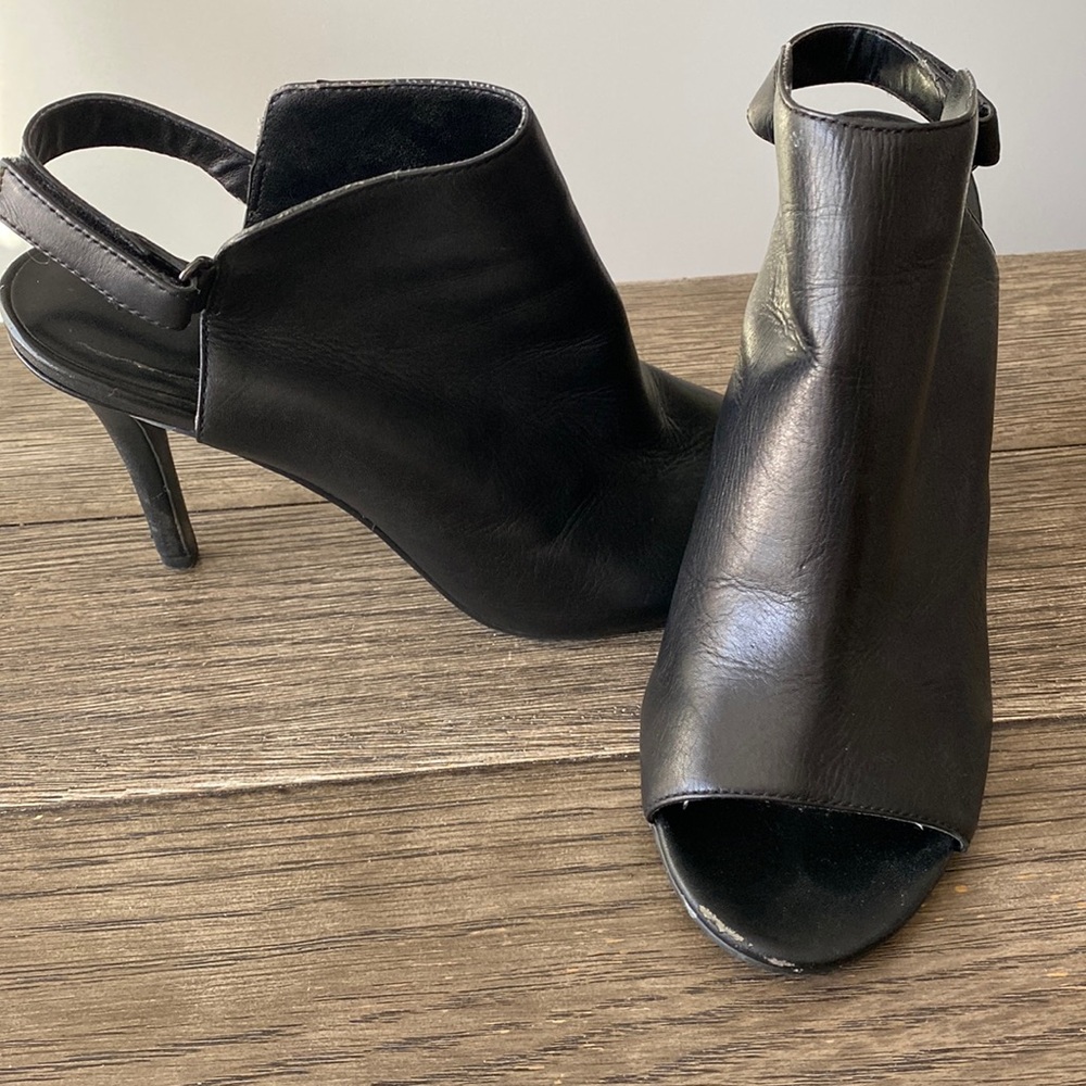 3 inch black open toe heels